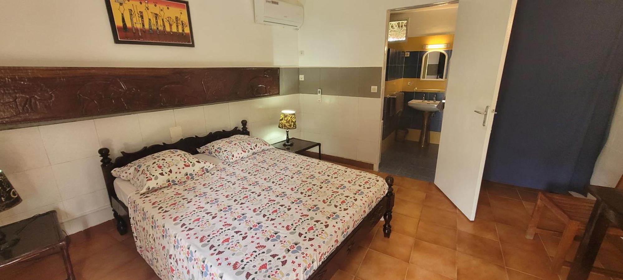 Yembakana Hotel Katakalousse מראה חיצוני תמונה